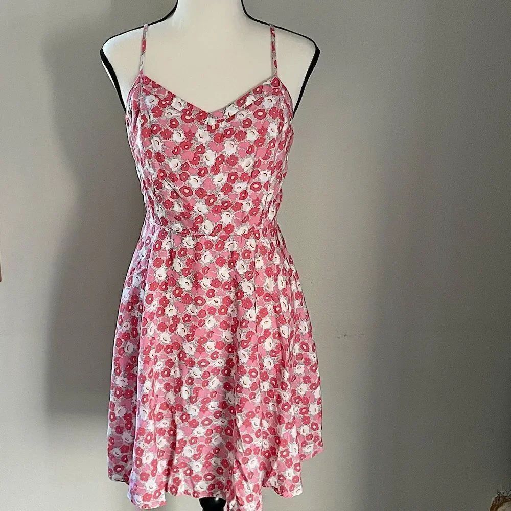 New! Old Navy Pink & White Floral-Print Fit-N-Flare MIDI Dress. Size Medium.
